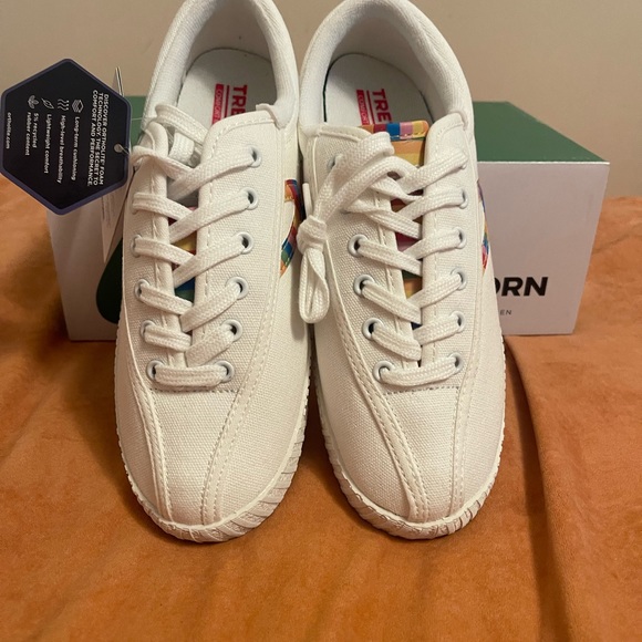 NEW! Tretorn women’s Nylite white rainbow sneakers size 6.5 - Picture 6 of 7